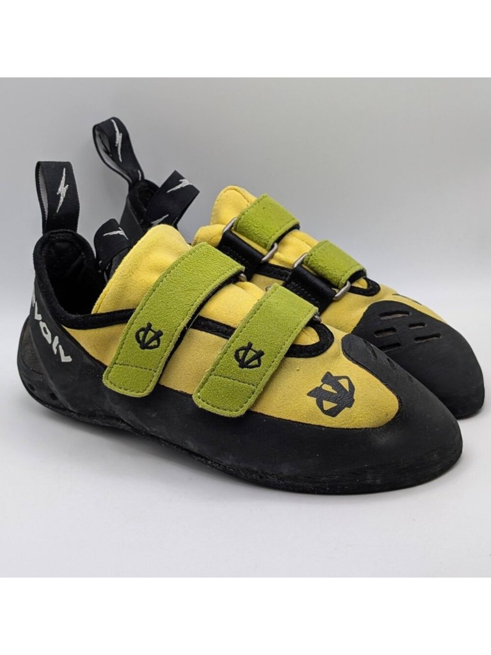 Evolv Mens Size 7 Rock Climbing Shoes Yellow Black Two Strap Trax-XT5 Sole